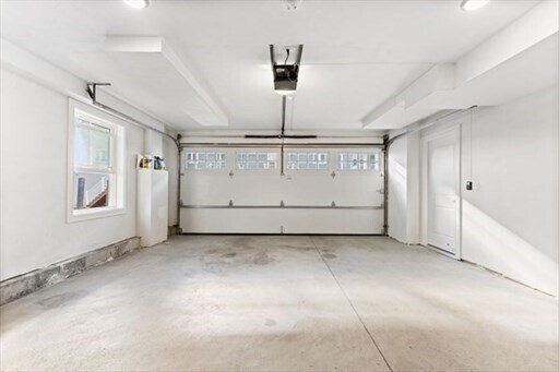 Building Photo - 50 Des Moines Rd