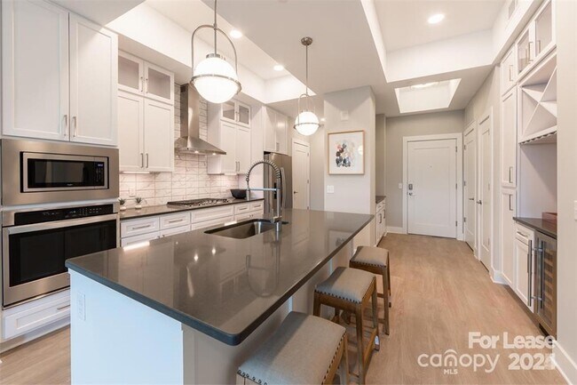 Building Photo - 13230 Ballantyne Corporate Pl