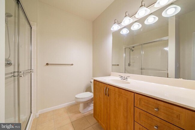 Building Photo - 12929 Centre Park Cir