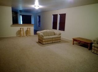 Building Photo - Boise, 3Bd/2Bth/3Car, 1554Sqft, Dishwasher, Washer and Dryer Hook up, Fenced, Community Park and ...