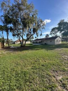 Building Photo - 3015 Sabal Palm Dr