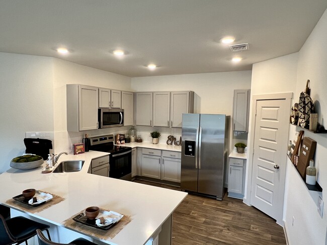 Building Photo - 101 Altamont St