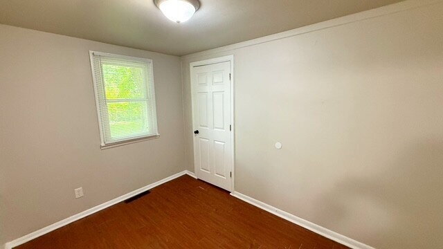 Building Photo - EAST SIDE 3 BEDROOM RANCH WITH CARPORT AVAILABLE NOW!