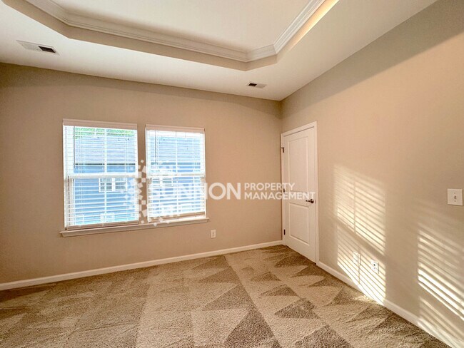 Building Photo - 3 Bedroom Townhome in Mountain Island