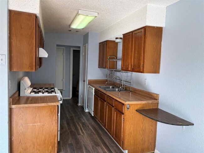 Building Photo - 12229 Mosley Ln