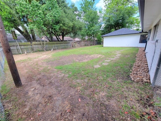 Building Photo - 1409 Drexel Dr