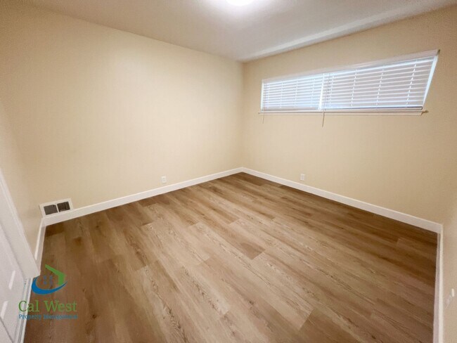 Building Photo - $2,895 - UPDATED 2 BR/1BA Duplex-Downtown Willow Glen!