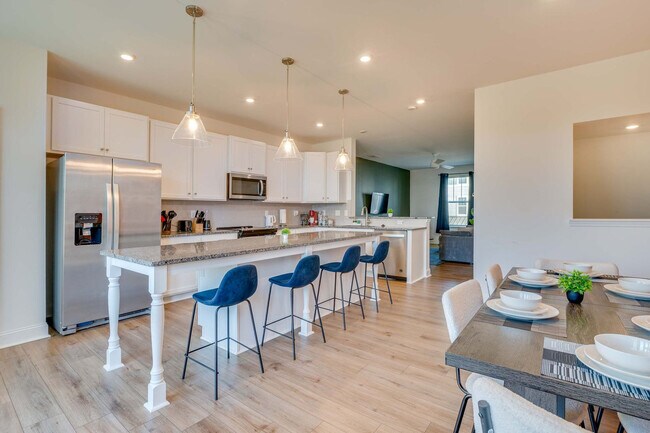 Building Photo - 4016 Bunker Dr