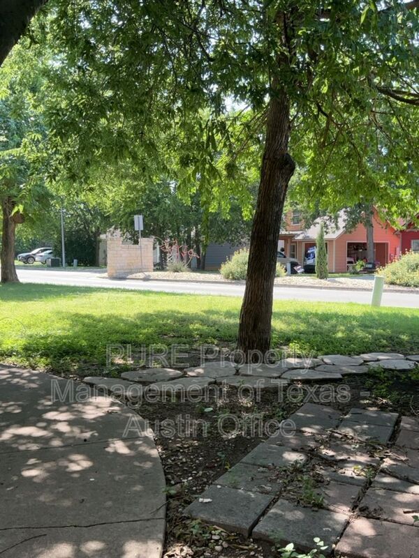 Building Photo - 302 Windridge Village Cove