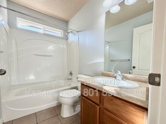 Building Photo - 1688 W 3180 N