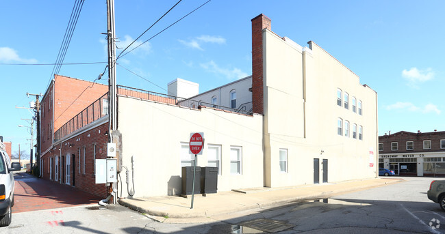 Building Photo - Butterworth Lofts