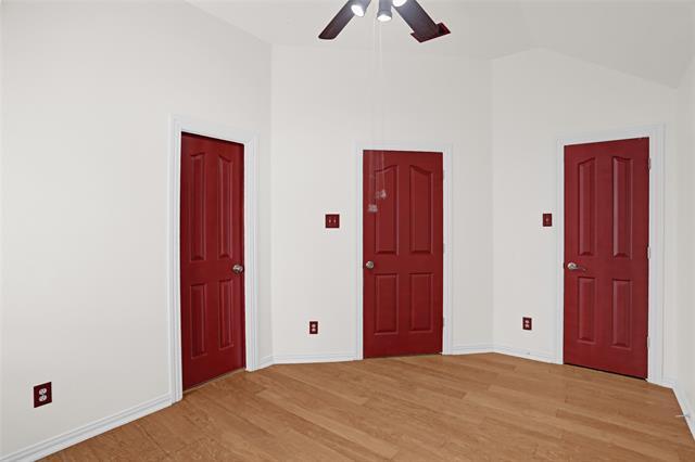Building Photo - 3404 High Vista Dr