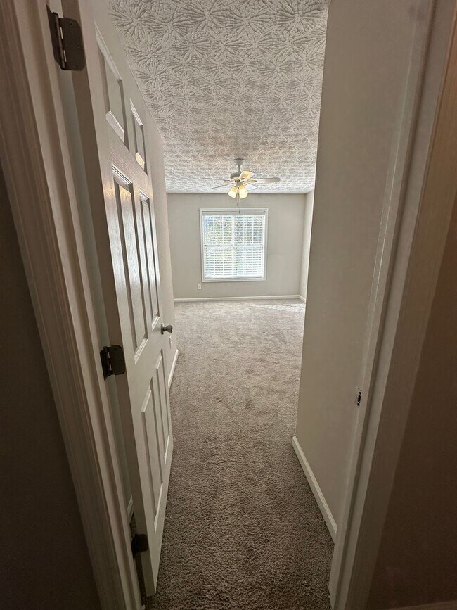 Building Photo - Beautiful Kennesaw Home For Rent!