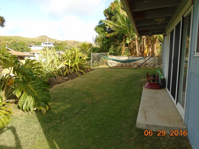 Building Photo - Pet Friendly Kailua House with Fenced Yard and A/C
