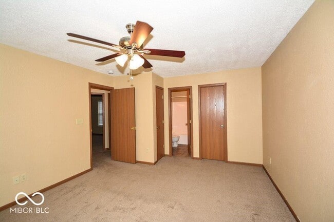 Building Photo - 10325 Liverpool Way