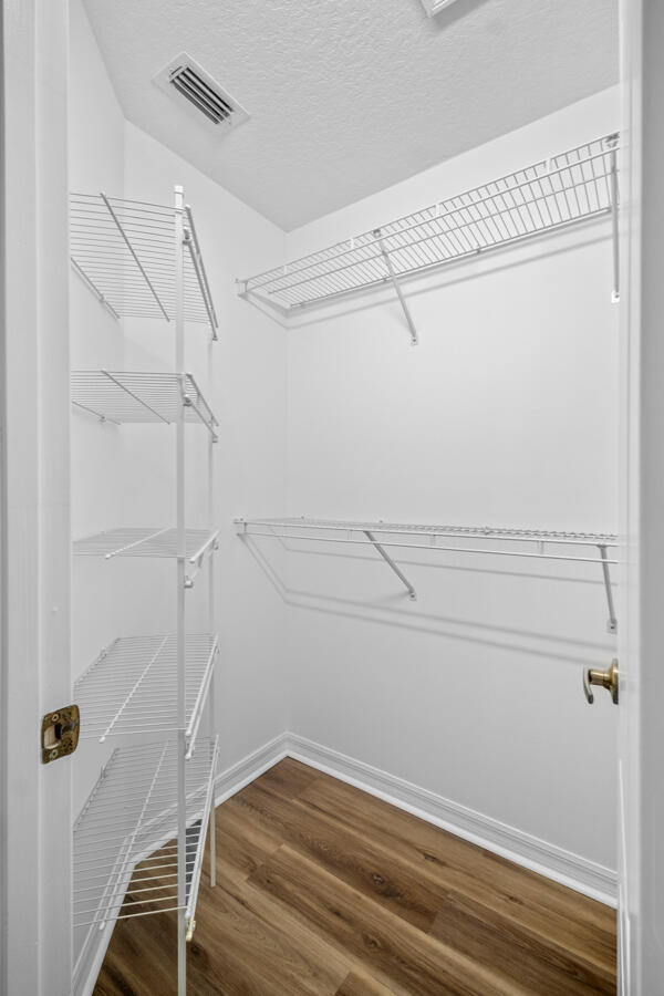 Building Photo - 5777 NW Eskimo Cir