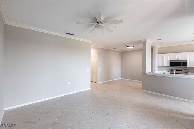 Building Photo - 8550 Kingbird Loop