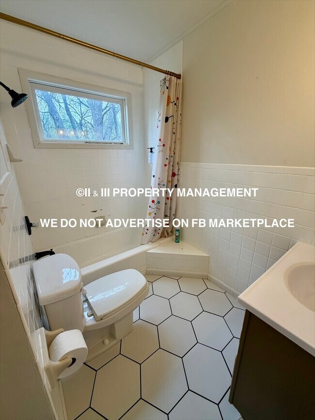 Building Photo - 9602 Hayes Dr