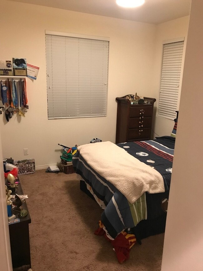Building Photo - 3bed/2.5bath in Aliso Viejo! Newer Condo, ...
