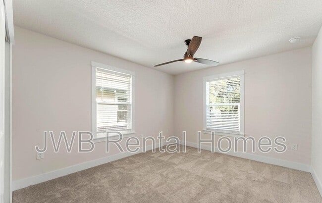 Building Photo - 1631 Boulevard