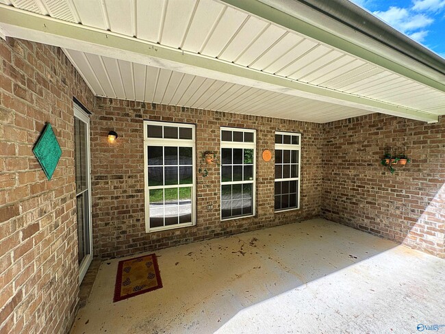 Building Photo - 104 NW Imogene Way