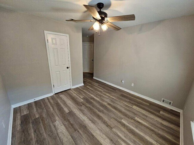 Building Photo - 5901 Pampus Ln