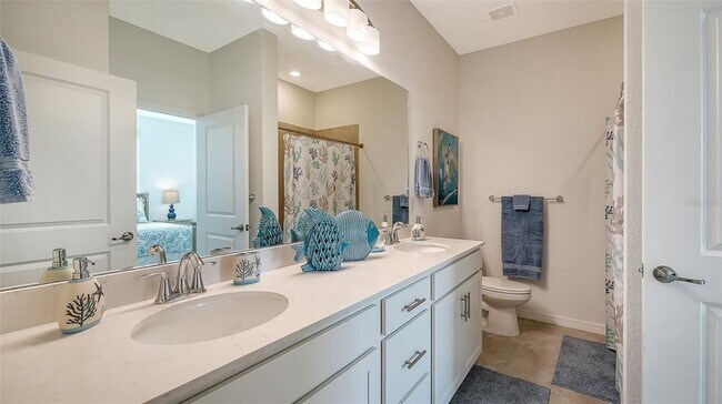 Building Photo - 12180 Wellen Golf St