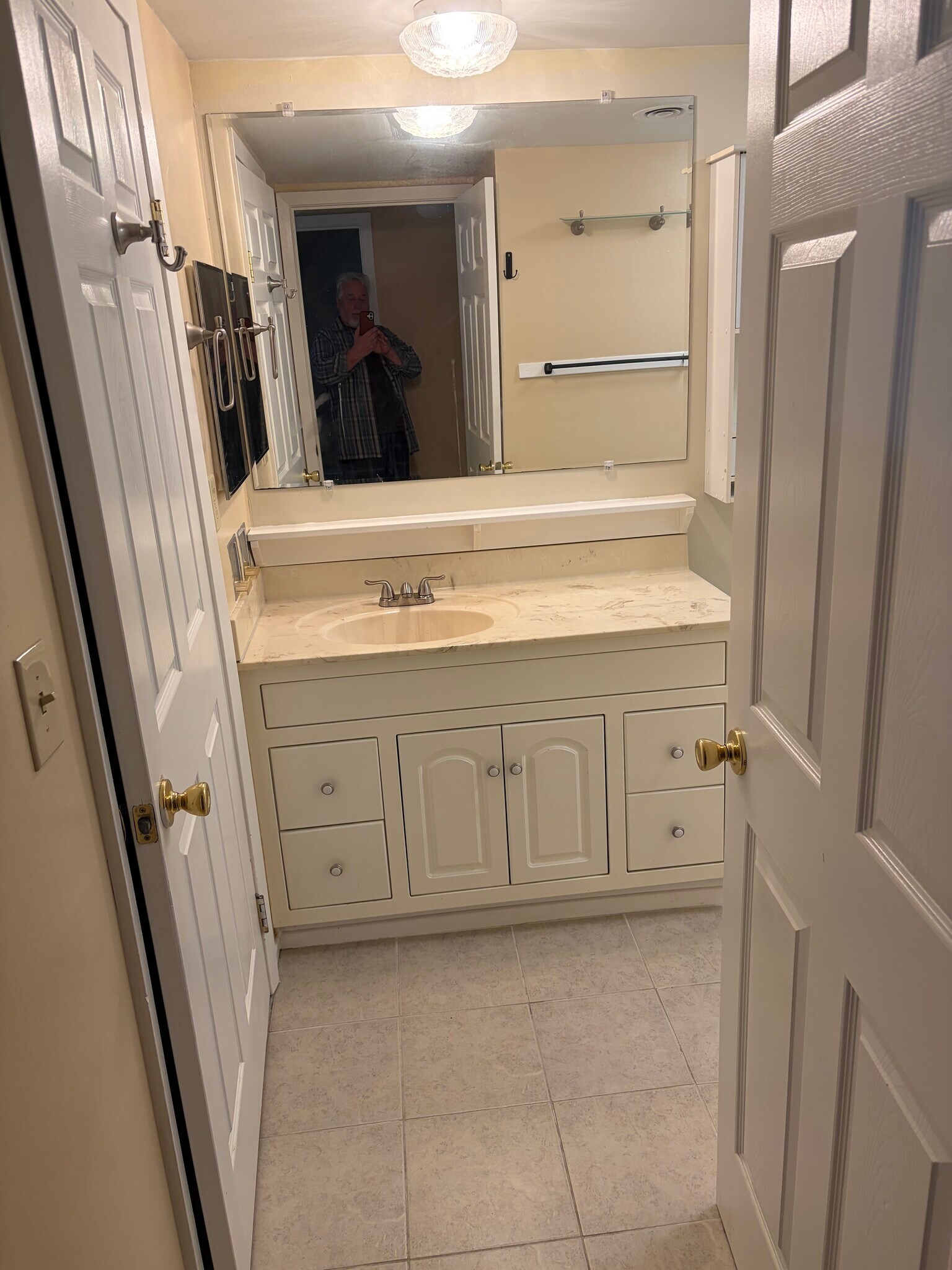 Building Photo - 6617 Poplar Ave