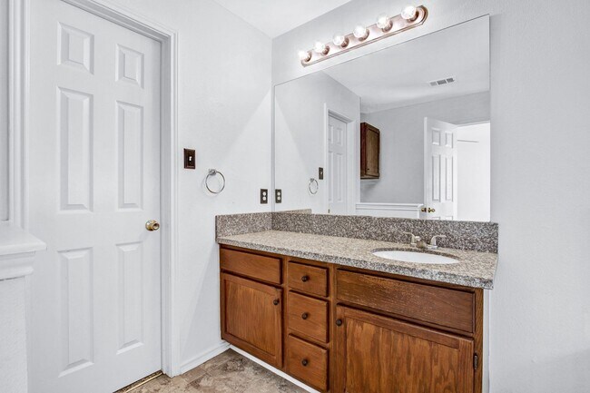 Building Photo - ***APPLICATION CURRENTLY UNDER REVIEW***Sp...