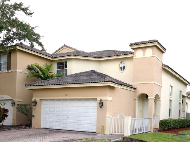 Building Photo - 5570 NW 113th Ct