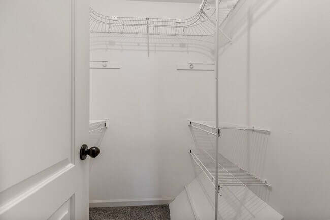 Building Photo - 1004 Inverrary Ln