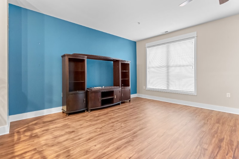 Building Photo - 9905 Bay Ct Ln