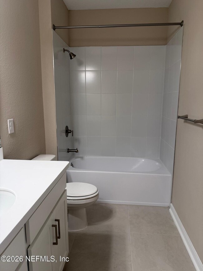 Building Photo - 272 Cherry Elm Dr