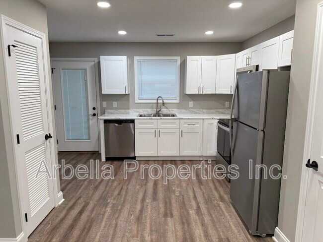 Building Photo - 127 Adams and Corby Rd