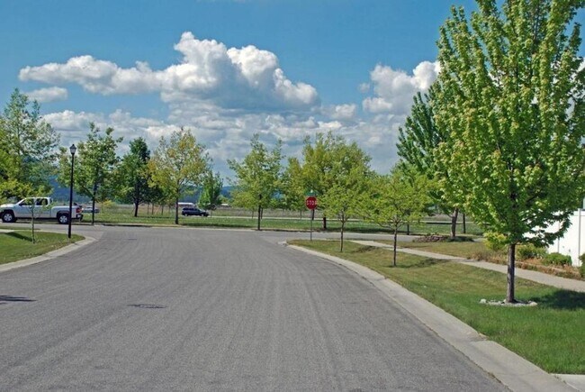 Building Photo - 5027 W Lemonwood Ln