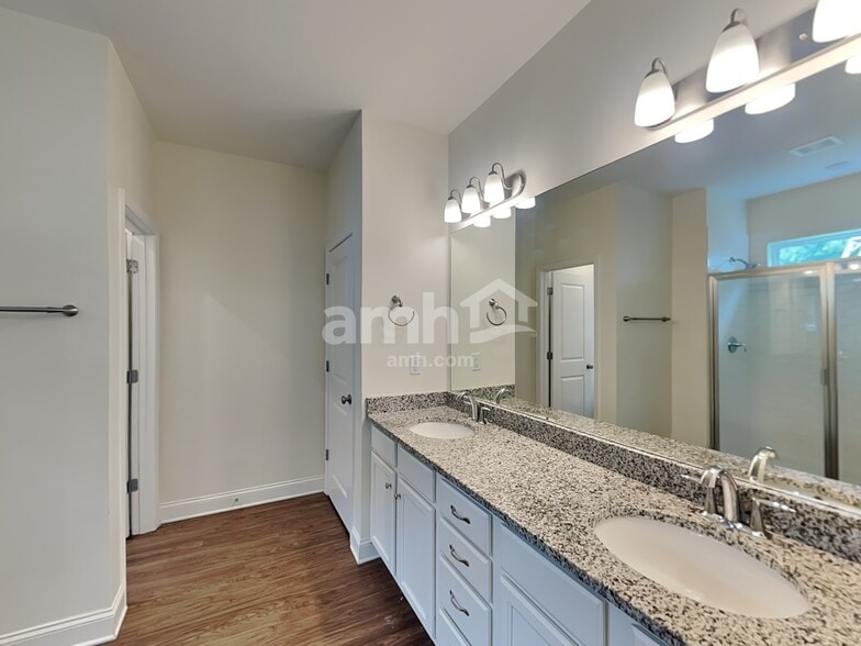 Building Photo - 416 Ward Farm Dr