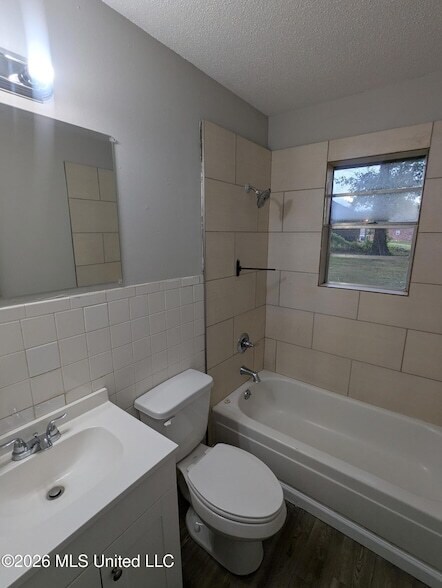 Building Photo - 5550 Winterwood Dr