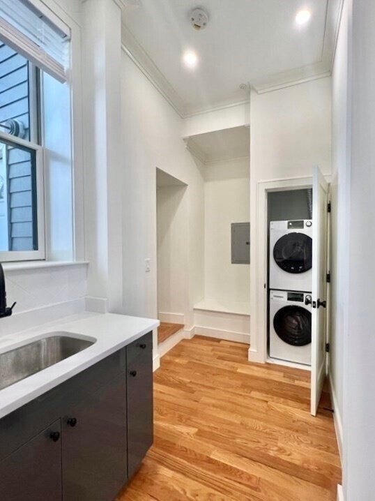 Building Photo - 18 Grove St