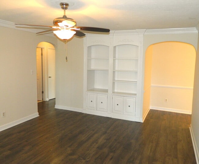 Building Photo - 230 Ronstadt Dr