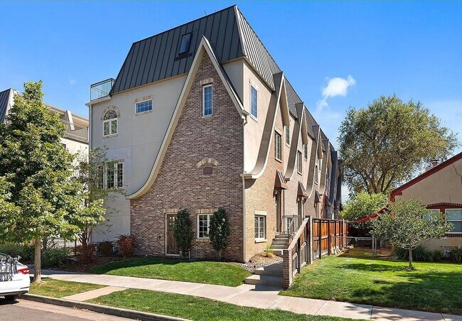 Building Photo - 948 S Pearl St