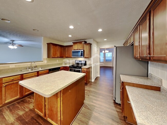 Building Photo - 3188 Bradford Pear Dr