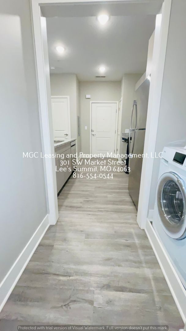 Building Photo - Handicap accessible apt on the 1st floor