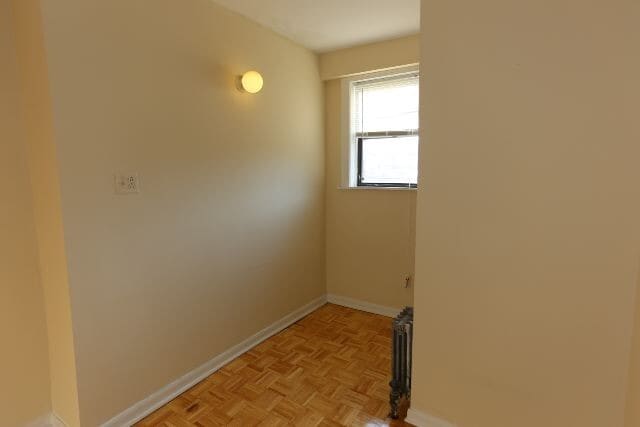 Building Photo - 744 W Belmont Ave