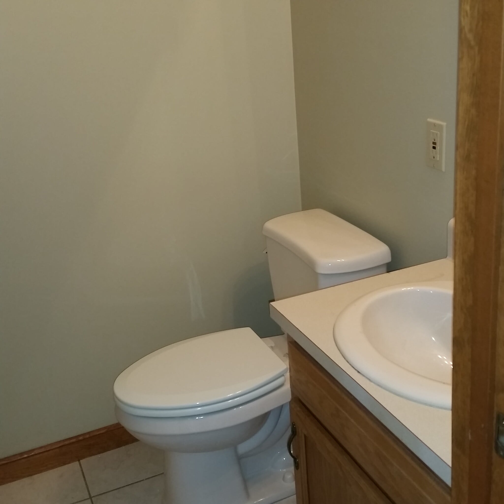 1st floor toilet rm - 548 W New Castle St