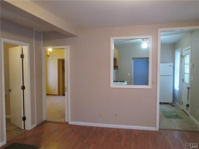 Building Photo - 418 Cross St