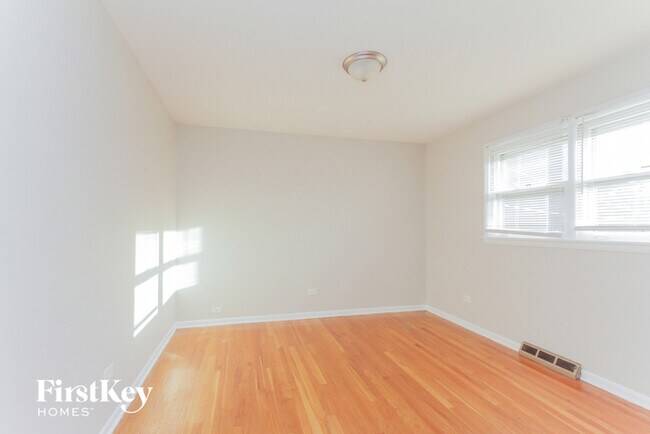 Building Photo - 16100 Michigan Ave