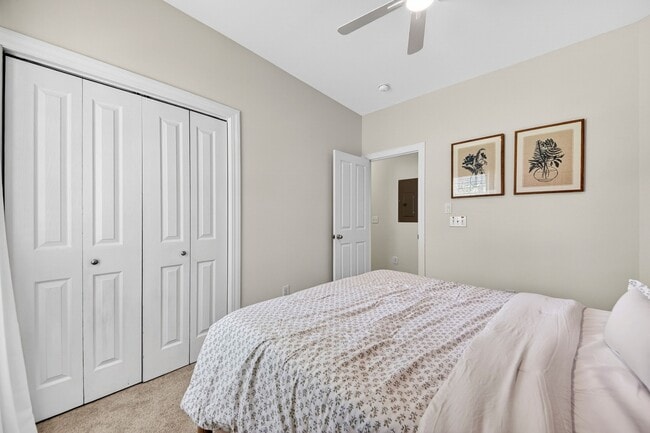 Building Photo - 1745 Wyngate Cir