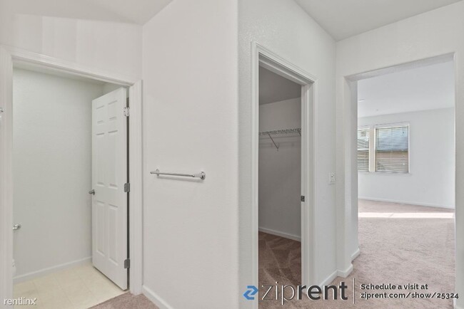 Building Photo - 2 br, 2 bath Condo - 600 South Abel Street...