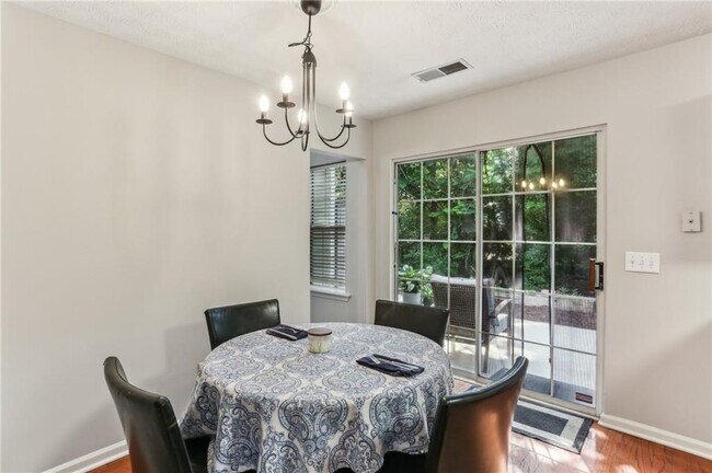 Building Photo - 4284 Cabretta Dr