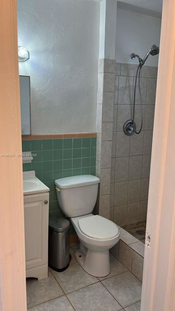 Building Photo - 800 SE 15th St